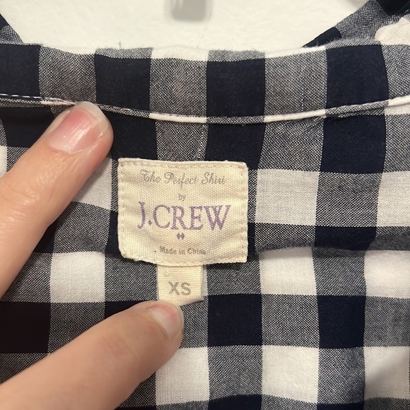 J Crew The Perfect Shirt Blue and White Button Down Size XS - Picture 4 of 9